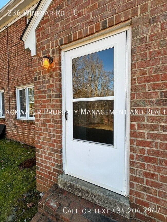Building Photo - 236 Winesap Rd