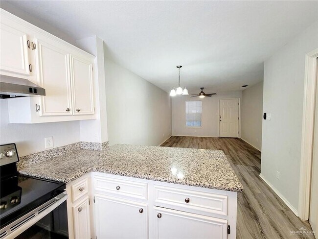 Building Photo - 417 E Ulex Ave