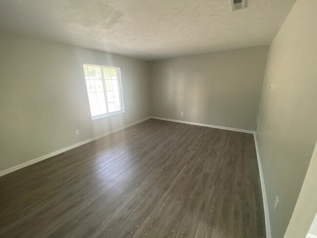 Building Photo - 2606 Crisnic Ct