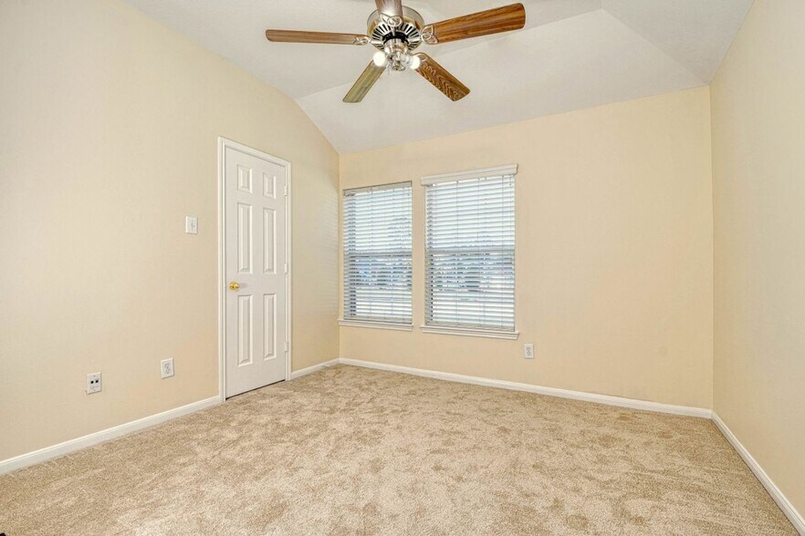 Building Photo - 20834 Normandy Forest Dr