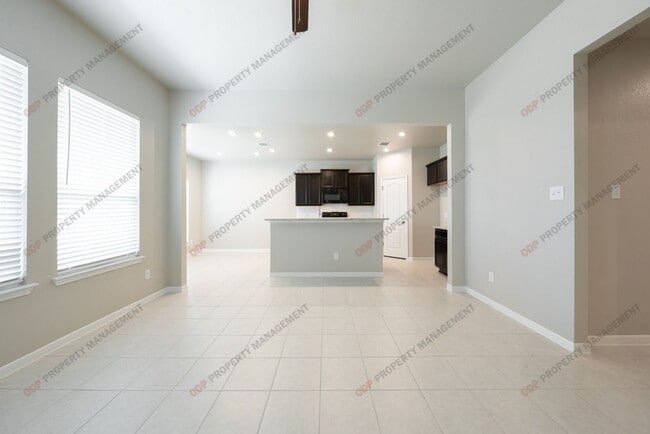 Building Photo - 600 Goates Rd