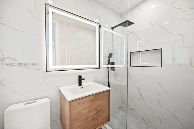 Building Photo - 235 NE 91st St