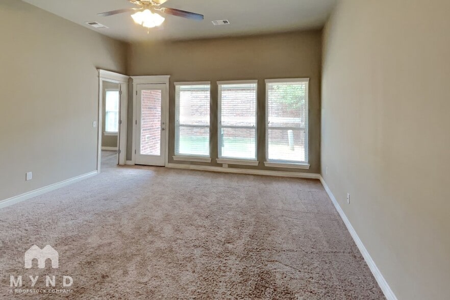 Building Photo - 18111 Manera Wy