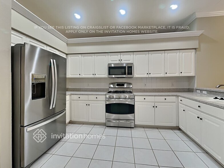 Building Photo - 10209 Timberland Point Dr