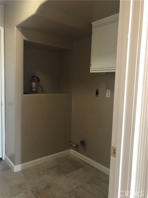 Building Photo - 14 Calella