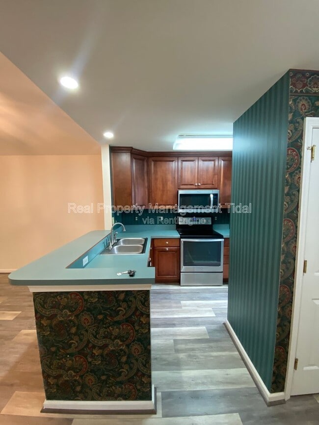 Building Photo - 924 Ironwood Dr
