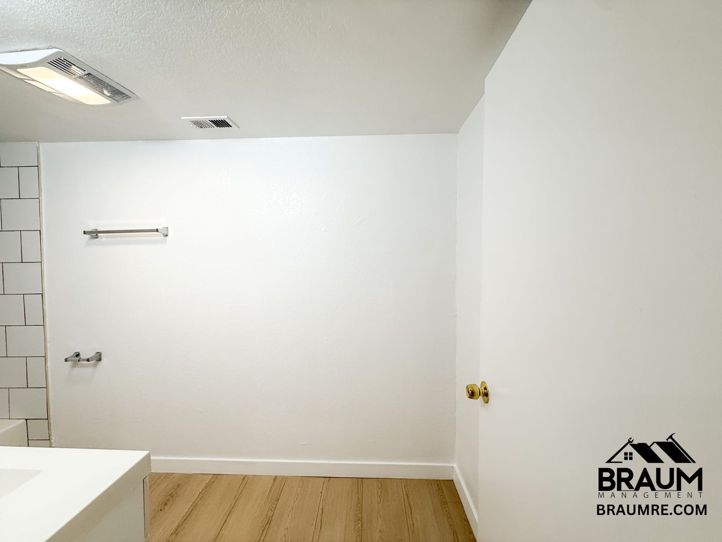 Building Photo - 4638 Tilden Ave