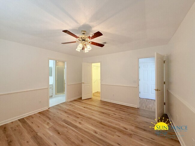 Building Photo - Coastal Comfort Living with Private Beach Access Just Off 30A!