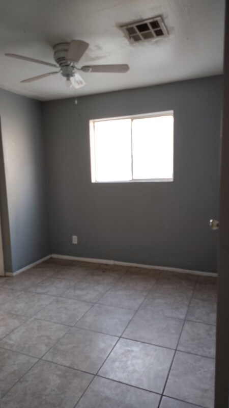 Building Photo - 1012 W Dragoon Ave