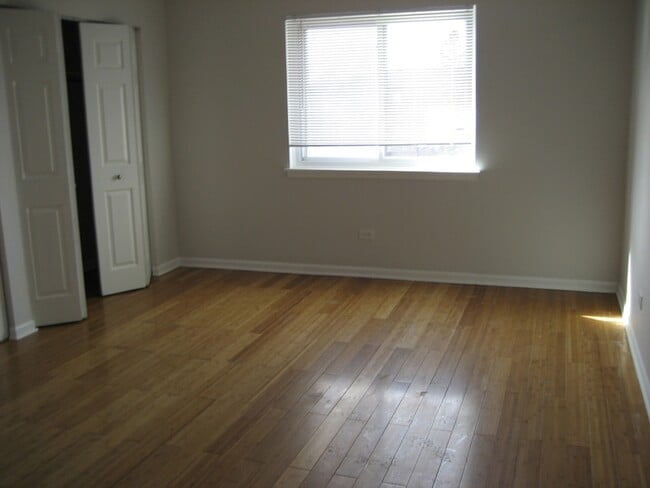 Building Photo - 1424 Carol Ct