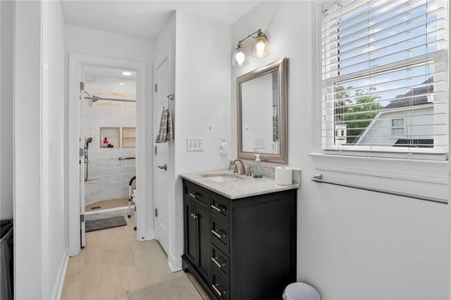 Building Photo - 4502 Regency Lake Dr