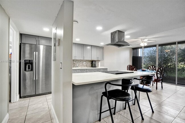 Building Photo - 9451 Live Oak Pl