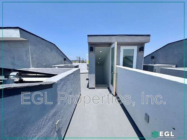 Building Photo - 15314 Grevillea Ave