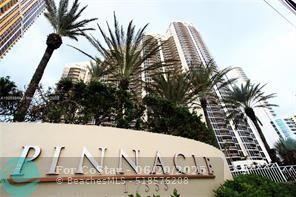 Primary Photo - 17555 Collins Ave