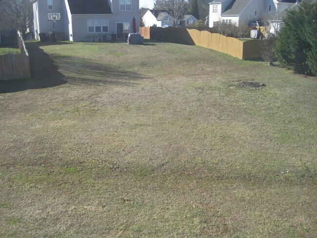 Building Photo - 4405 Jordan Oaks Way