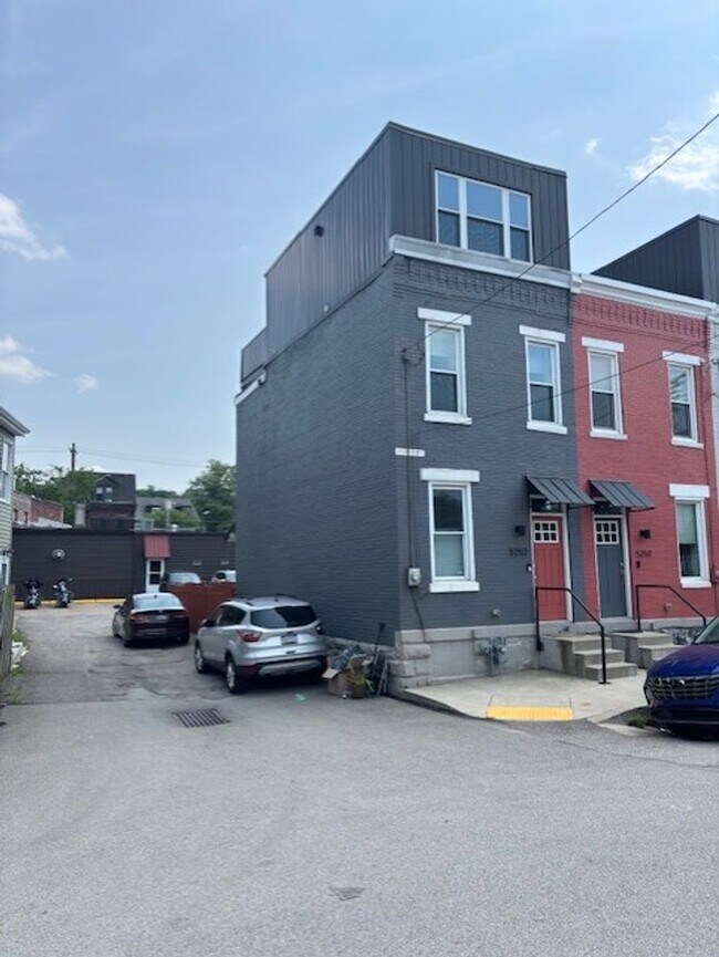 Building Photo - Beautiful Home for Rent