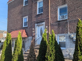 Building Photo - 6550 N Gratz St