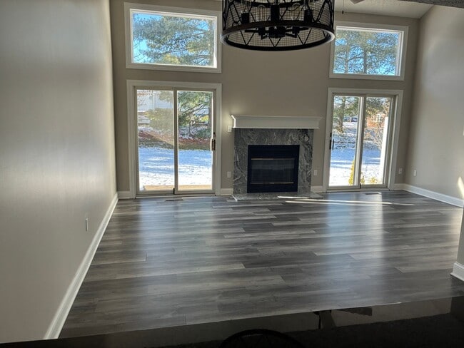 Primary Photo - 3 Bedroom 2 Bath Condo