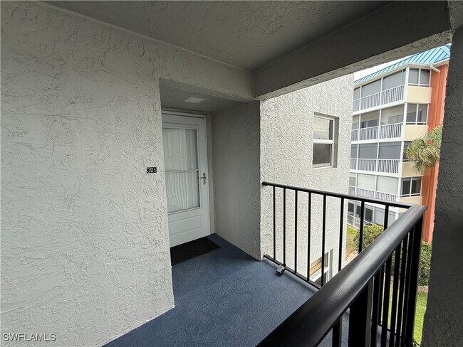 Building Photo - 190 Pebble Beach Blvd
