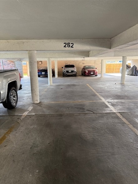 Building Photo - 2501 Gulf Fwy