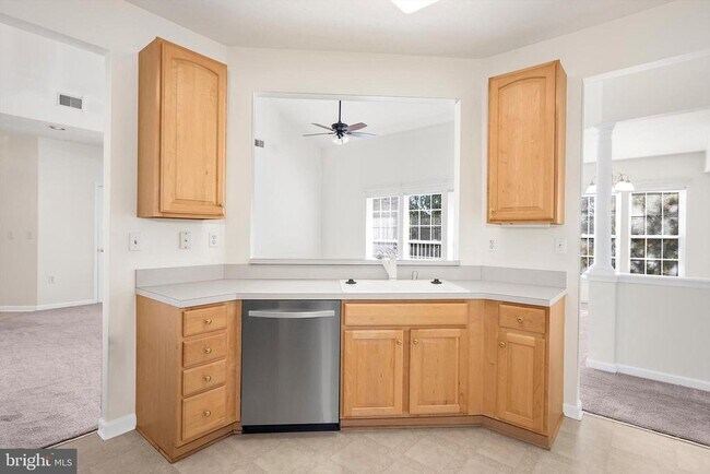 Building Photo - 2495 Amber Orchard Ct