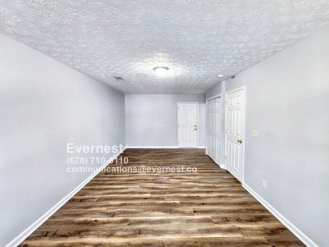 Building Photo - 736 Ashley Ln