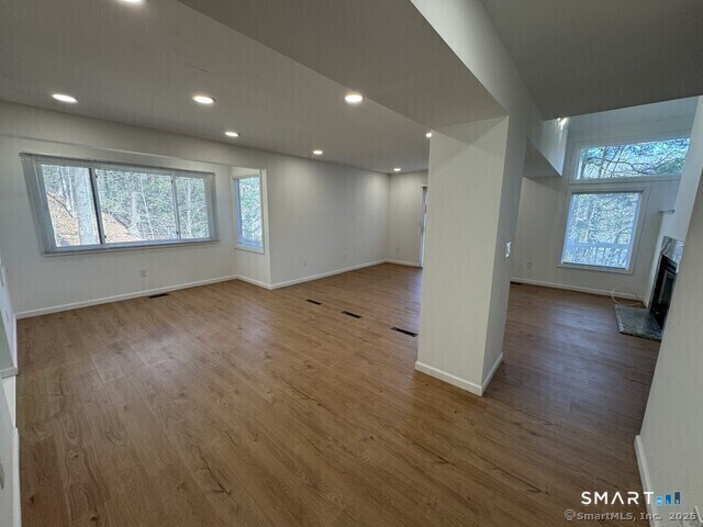 Building Photo - 18 Rivermead