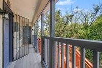 Building Photo - Unit