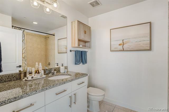 Building Photo - 1700 Bassett St