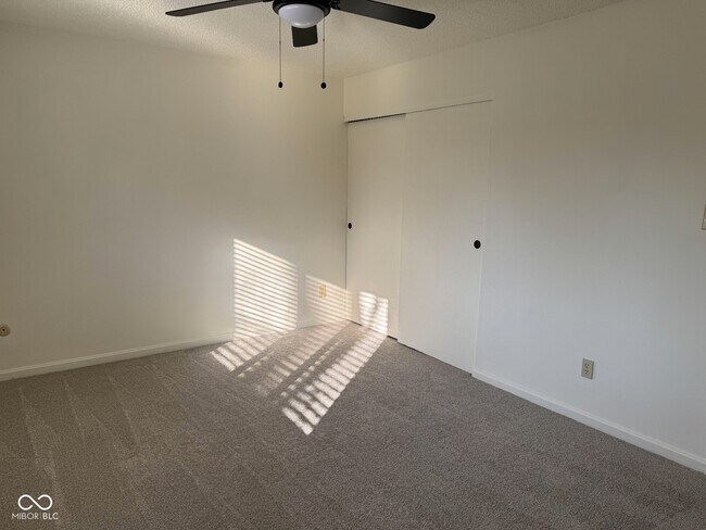 Building Photo - 7607 Home Dr