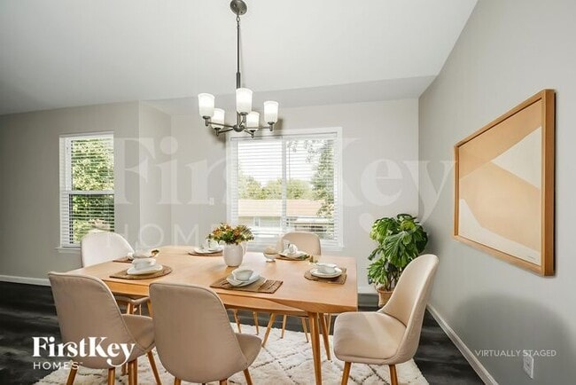 Building Photo - 2220 Tenbrook Rd