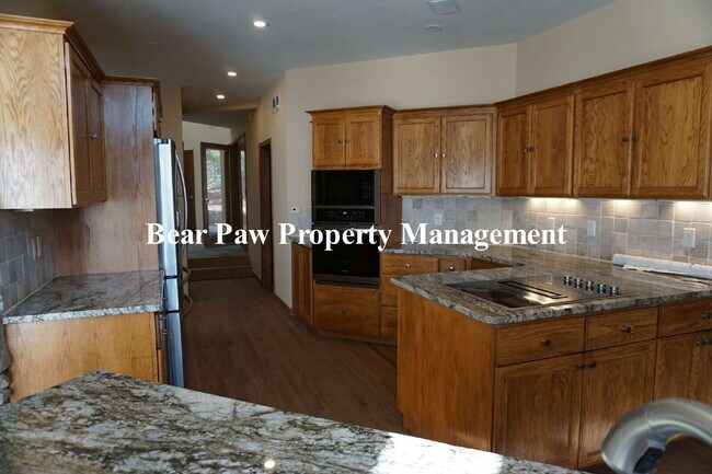 Building Photo - Unbelievable Views in this Stunning Contemporary Mountain Home!!