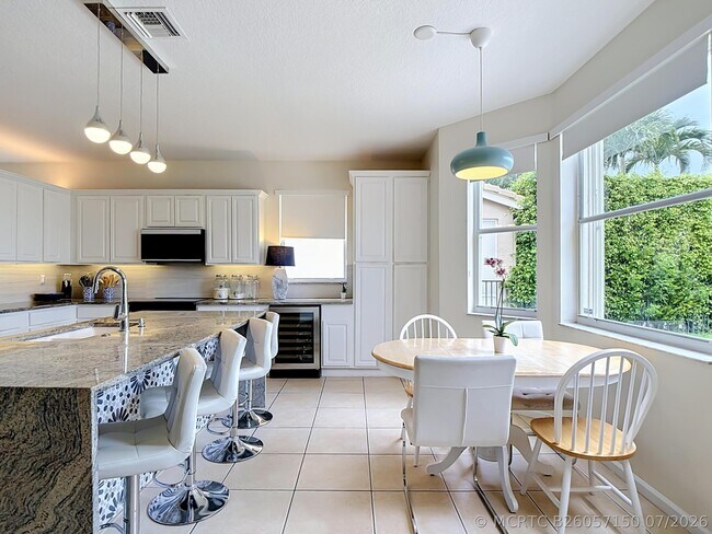 Building Photo - 1154 Oakwater Dr