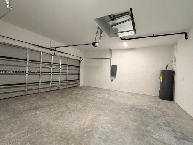 Building Photo - 2706 72nd St W