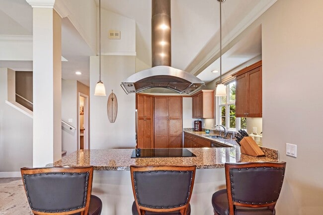 Building Photo - 3-bedroom, 2.5-bath unit | Kai Malu