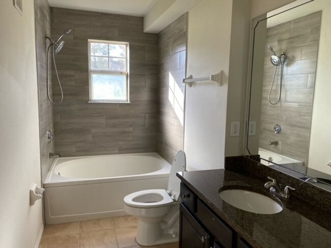 Building Photo - Welcome home to these beautifully Condo in...