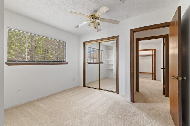Building Photo - 13750 Cedar Hill Rd