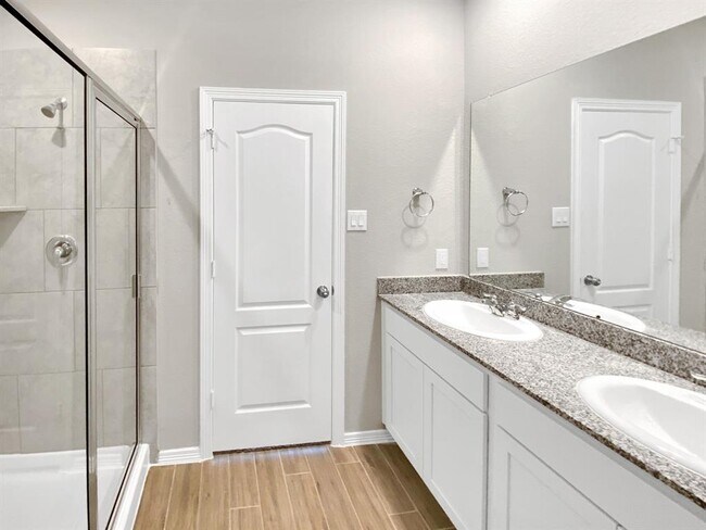 Building Photo - 847 Redinger Ridge Dr