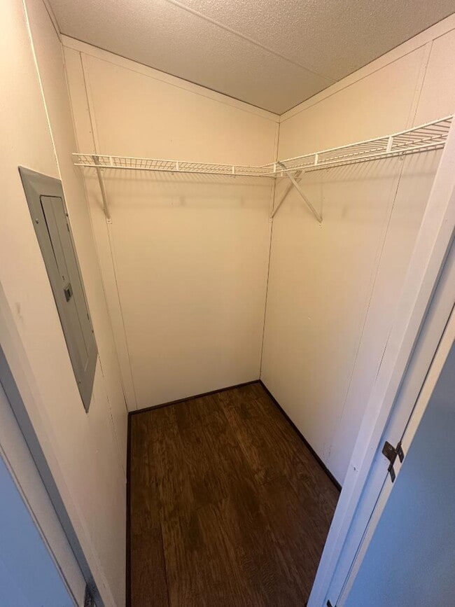 Building Photo - 150 Private Road 1610