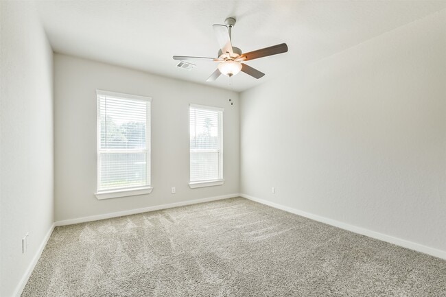 Building Photo - 25109 Pacific Wren Dr