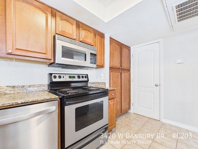 Building Photo - 3420 W Danbury Dr