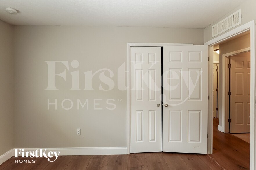 Building Photo - 3470 Heath Dr