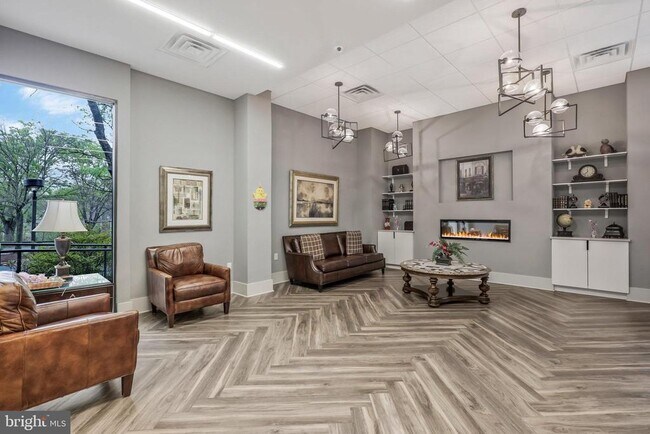 Building Photo - 5300 Holmes Run Pkwy