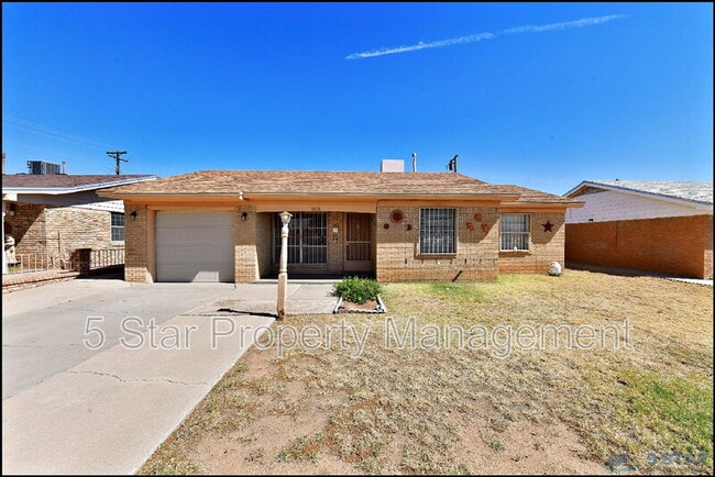 Building Photo - 5613 Creston Ave