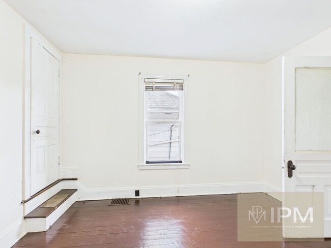 Building Photo - Charming 5 Bedroom, 2 Bath home in Manheim, Pa!