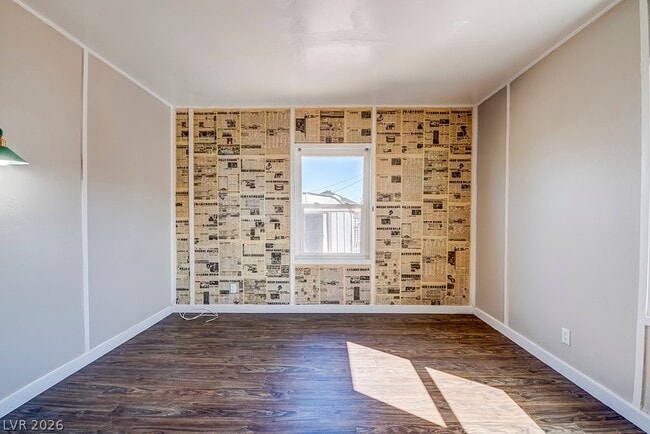 Building Photo - 18 Magnesium St