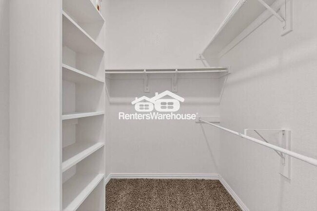 Building Photo - MOVE IN READY - 4BED/3BATH - LITTLE ELM, T...