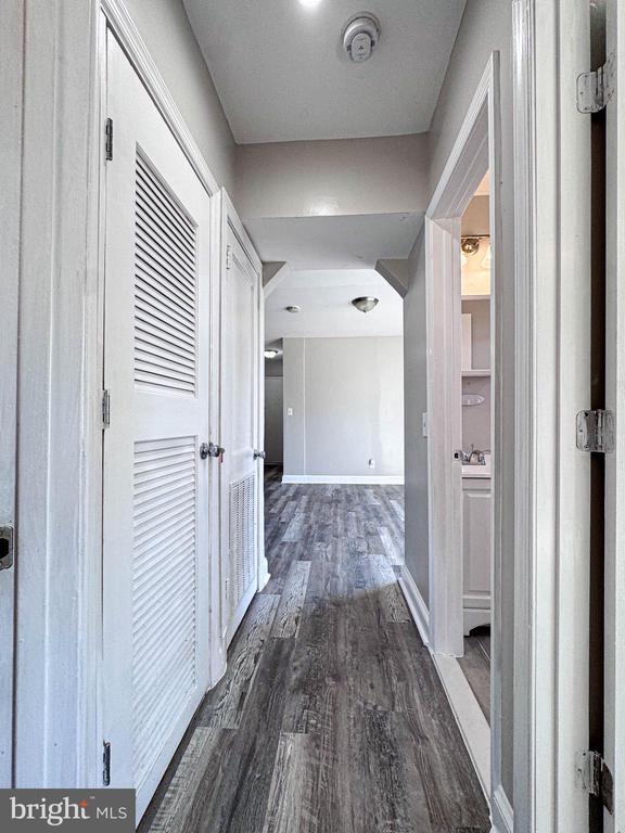 Building Photo - 4630 Hillside Rd SE