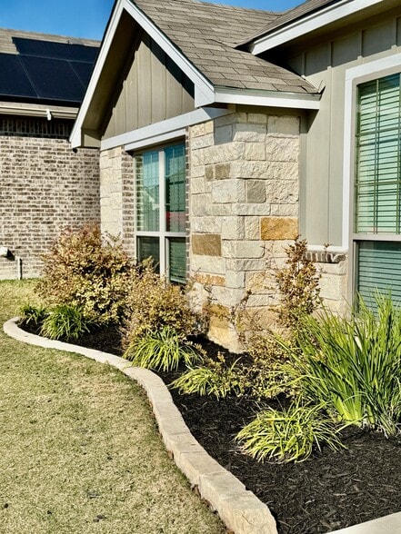 Building Photo - 7308 Rosado Dr