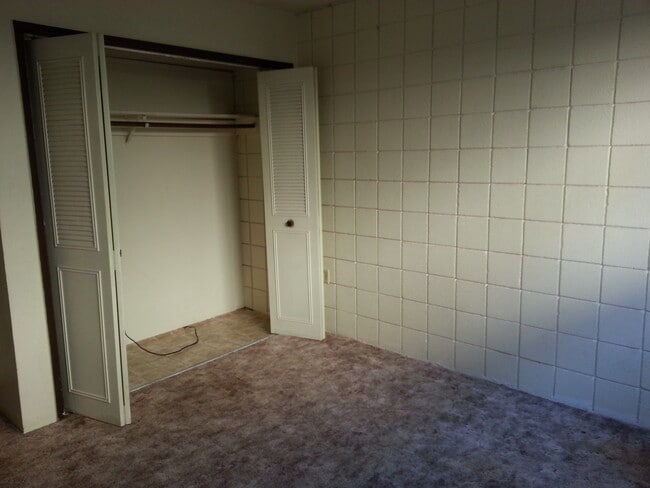 Building Photo - 2 bedbroom apartment